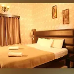 Swizel\'S Nook Hotel