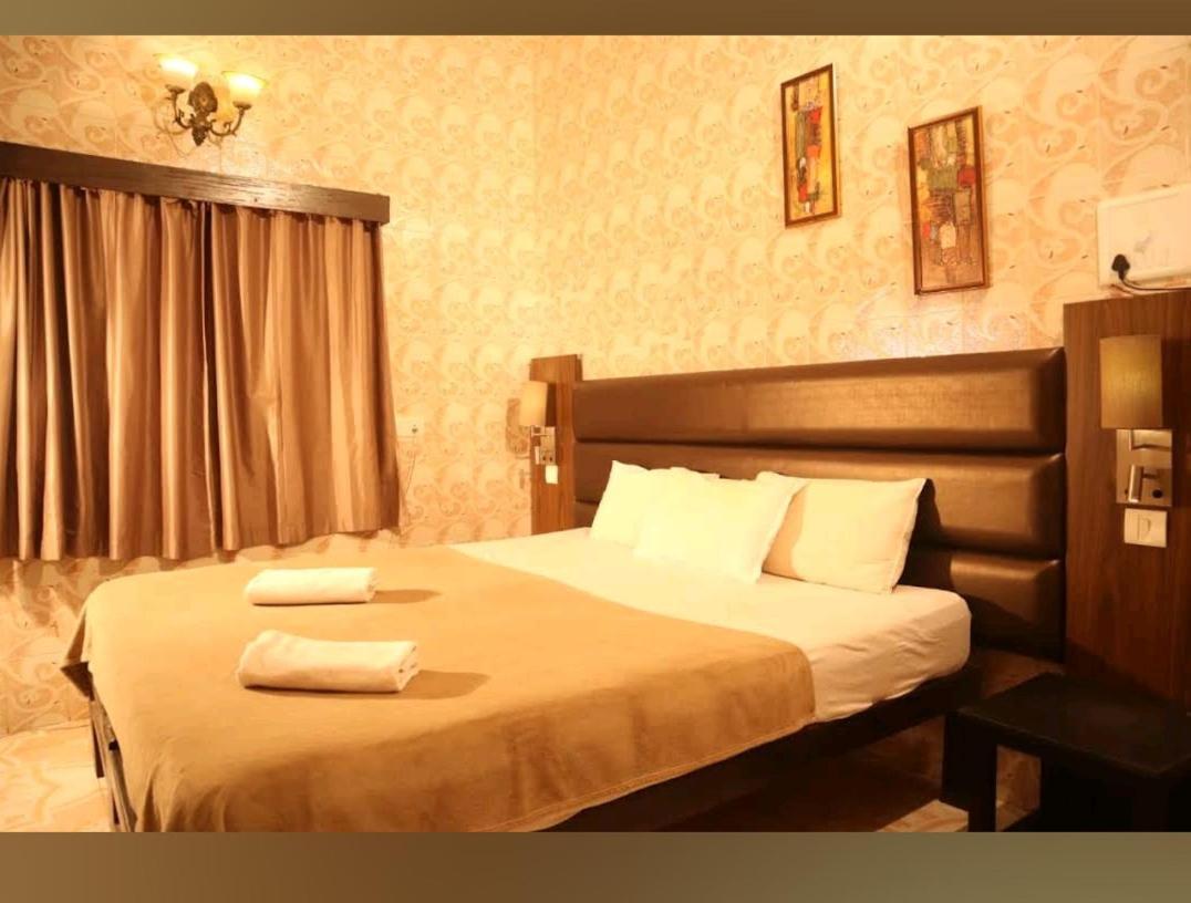 Swizel's Nook Hotel 3*